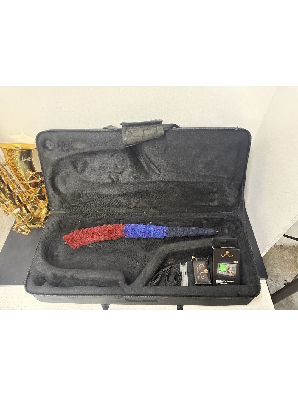 Mendini by Cecilio Alto Saxophone w/ Case, Strap,Chromatic Tuner Metronome - Picture 13 of 15
